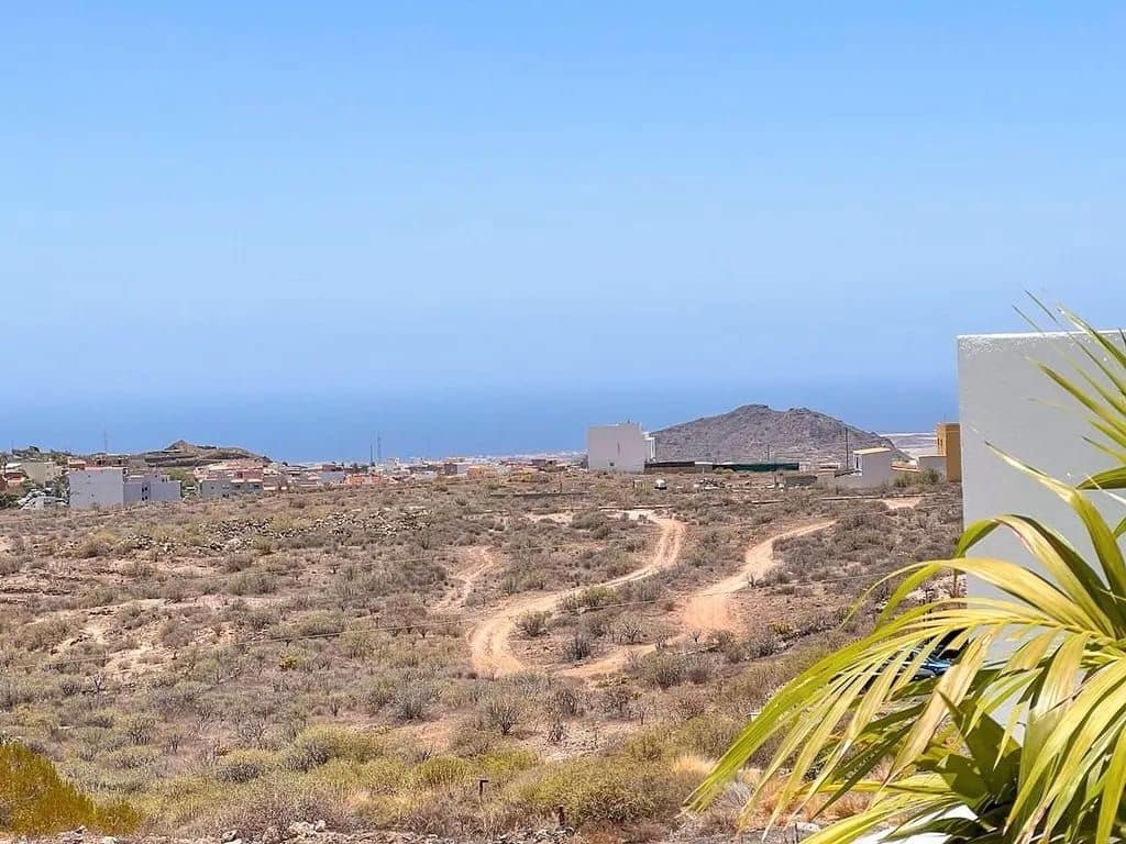 2 bedroom Apartment for sale in Arona - € 249,000 (Ref: 9314510)