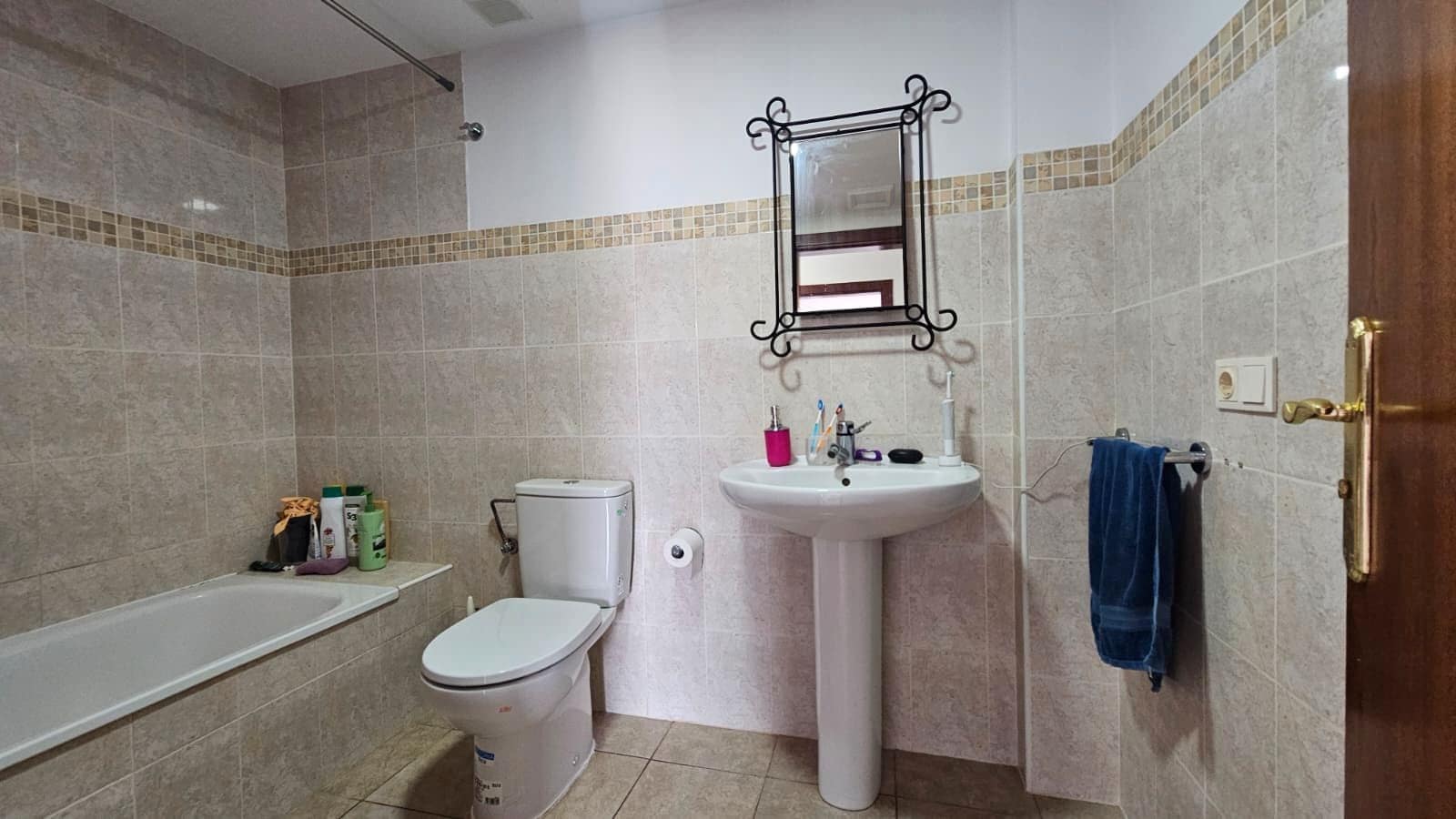 3 soveværelse Lejlighed til salg i Arona med garage - € 255.000 (Ref: 9348470)