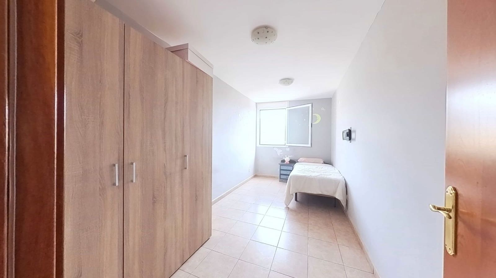 3 soveværelse Lejlighed til salg i Arona med garage - € 255.000 (Ref: 9348470)