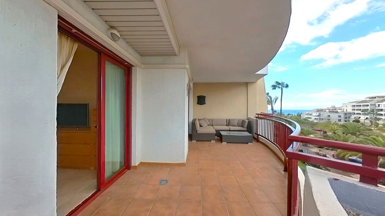 2 bedroom Apartment for sale in Arona with pool garage - € 359,000 (Ref: 9414955)