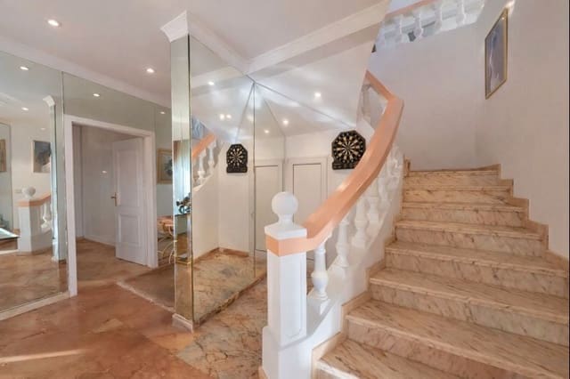 3 soverom Villa til salgs i Chayofa, Arona med svømmebasseng - € 950 000 (Ref: 9447301)