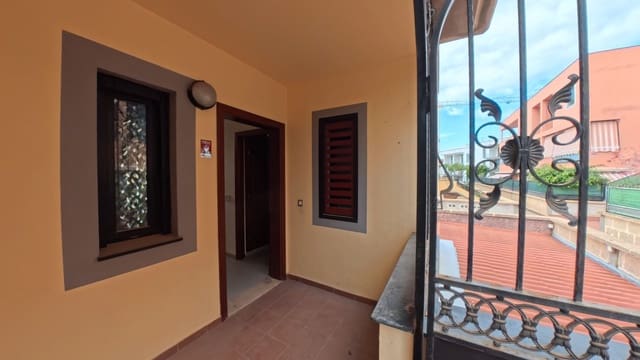 3 soverom Hus til salgs i Casco Urbano, Adeje med garasje - € 325 000 (Ref: 9500625)