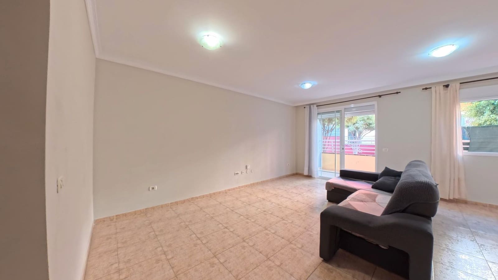 3 Zimmer Apartment zu verkaufen in Granadilla de Abona mit Garage - 245.000 € (Ref: 9503441)