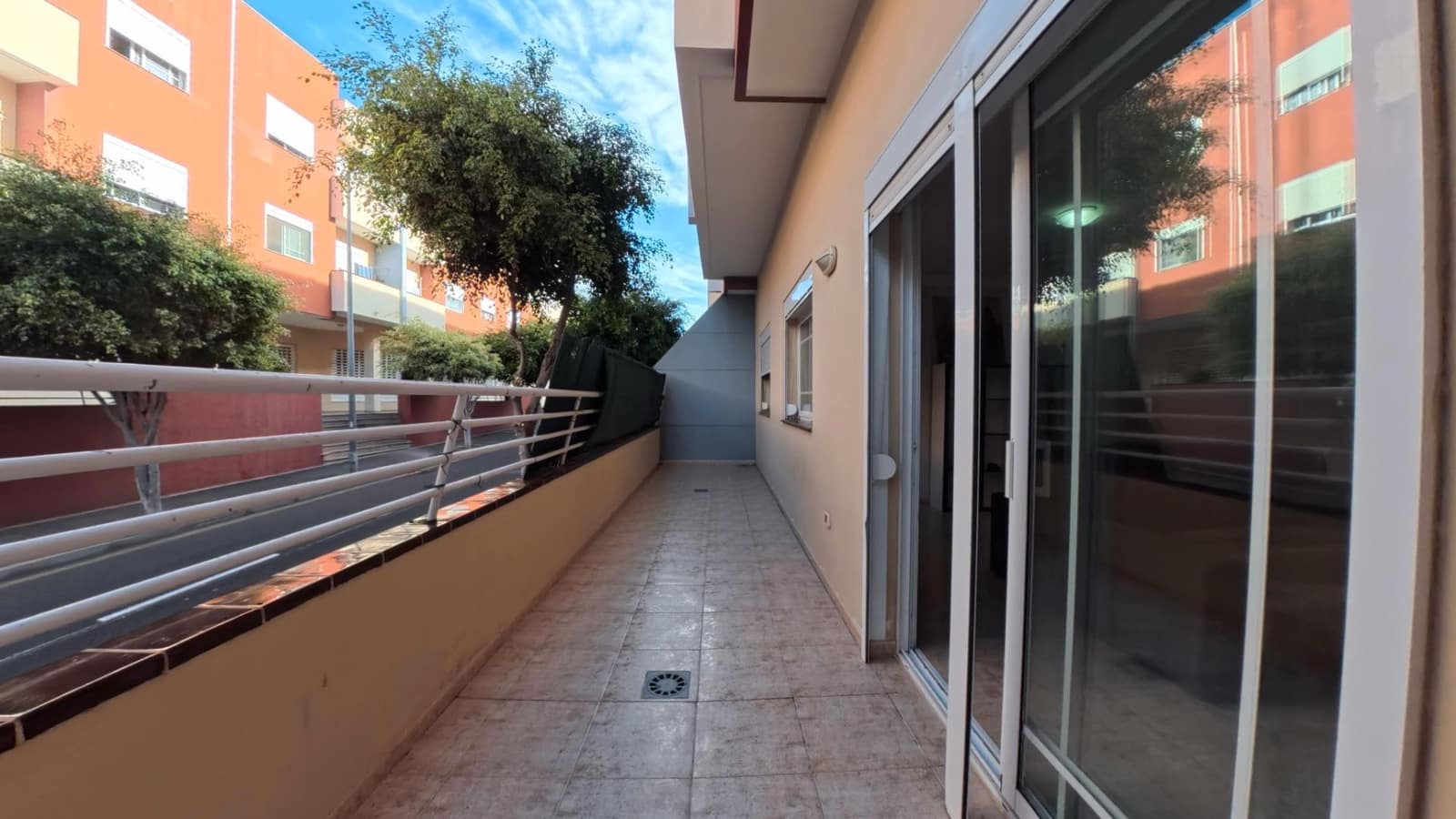 3 Zimmer Apartment zu verkaufen in Granadilla de Abona mit Garage - 245.000 € (Ref: 9503441)