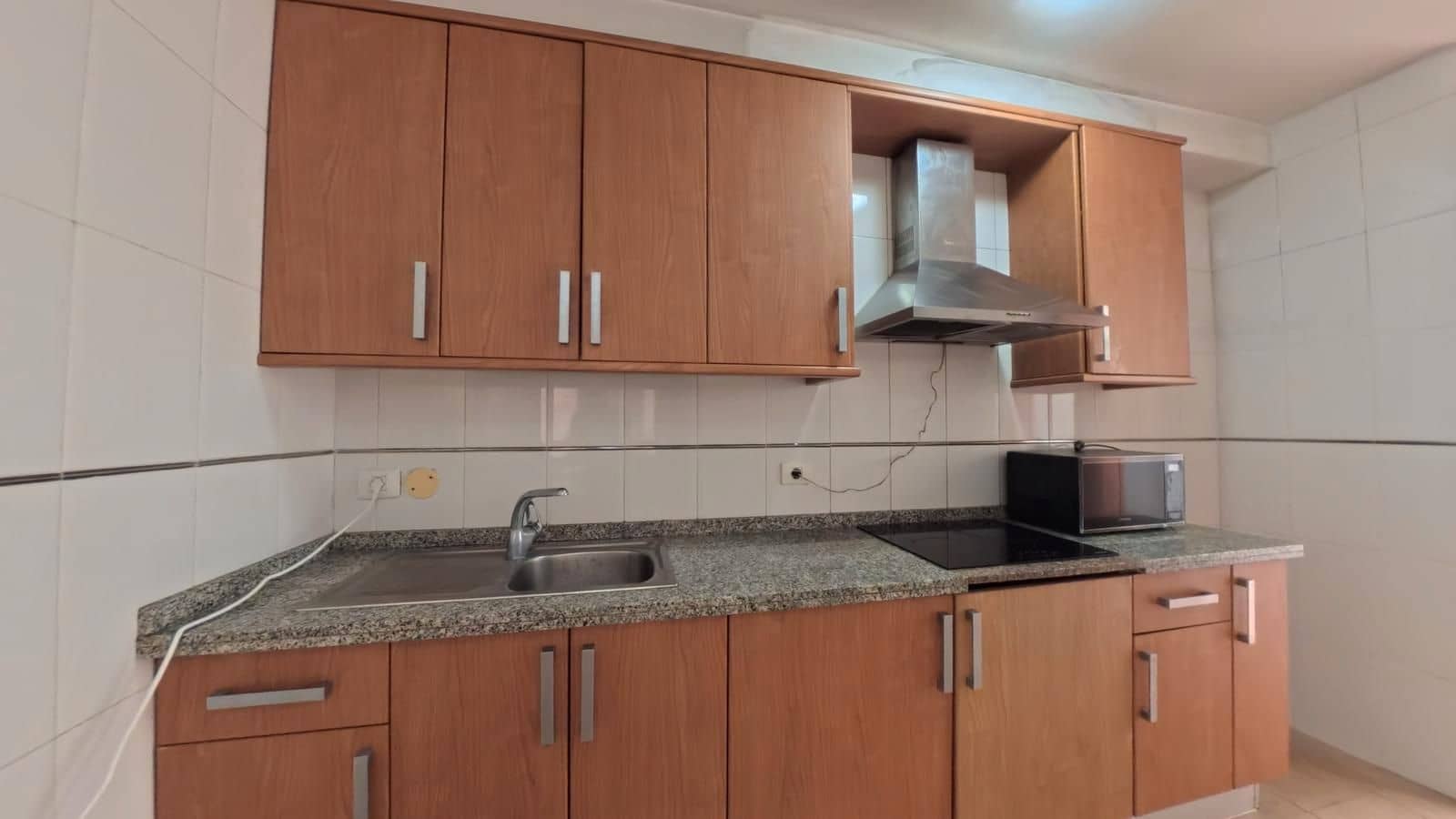 2 bedroom Flat for sale in Granadilla de Abona with garage - € 195,000 (Ref: 9550285)