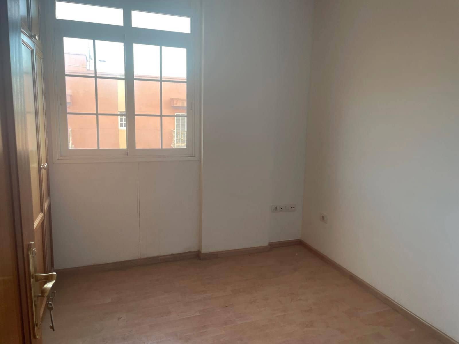 3 chambre Appartement à vendre à Granadilla de Abona - 150 000 € (Ref: 9572360)