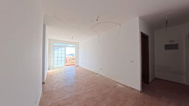 3 quarto Apartamento para venda em Granadilla de Abona - 150 000 € (Ref: 9572360)
