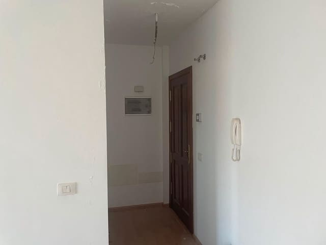 3 quarto Apartamento para venda em Granadilla de Abona - 150 000 € (Ref: 9572360)