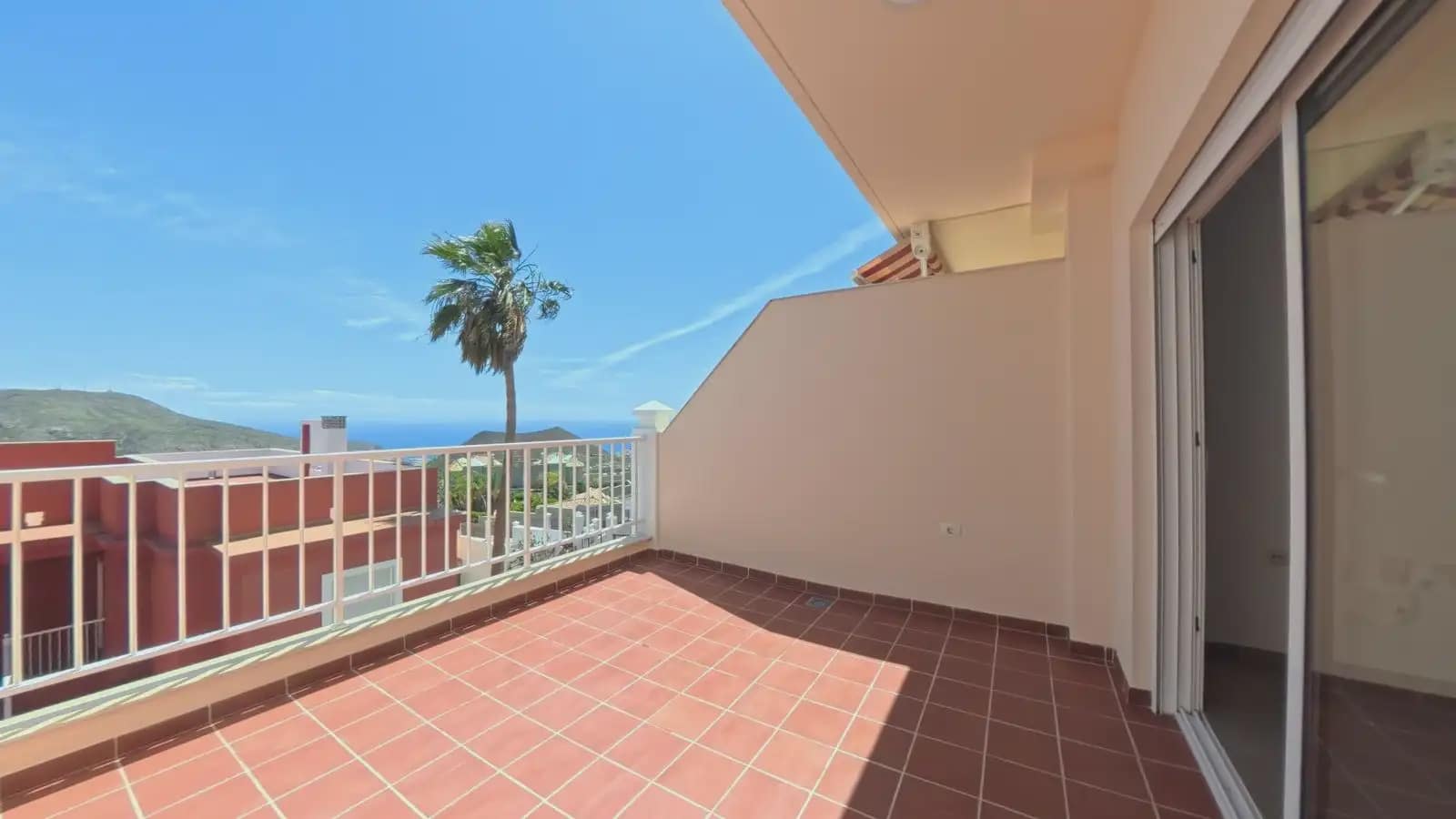 2 soverom Leilighet til salgs i Arona med svømmebasseng - € 320 000 (Ref: 9635128)