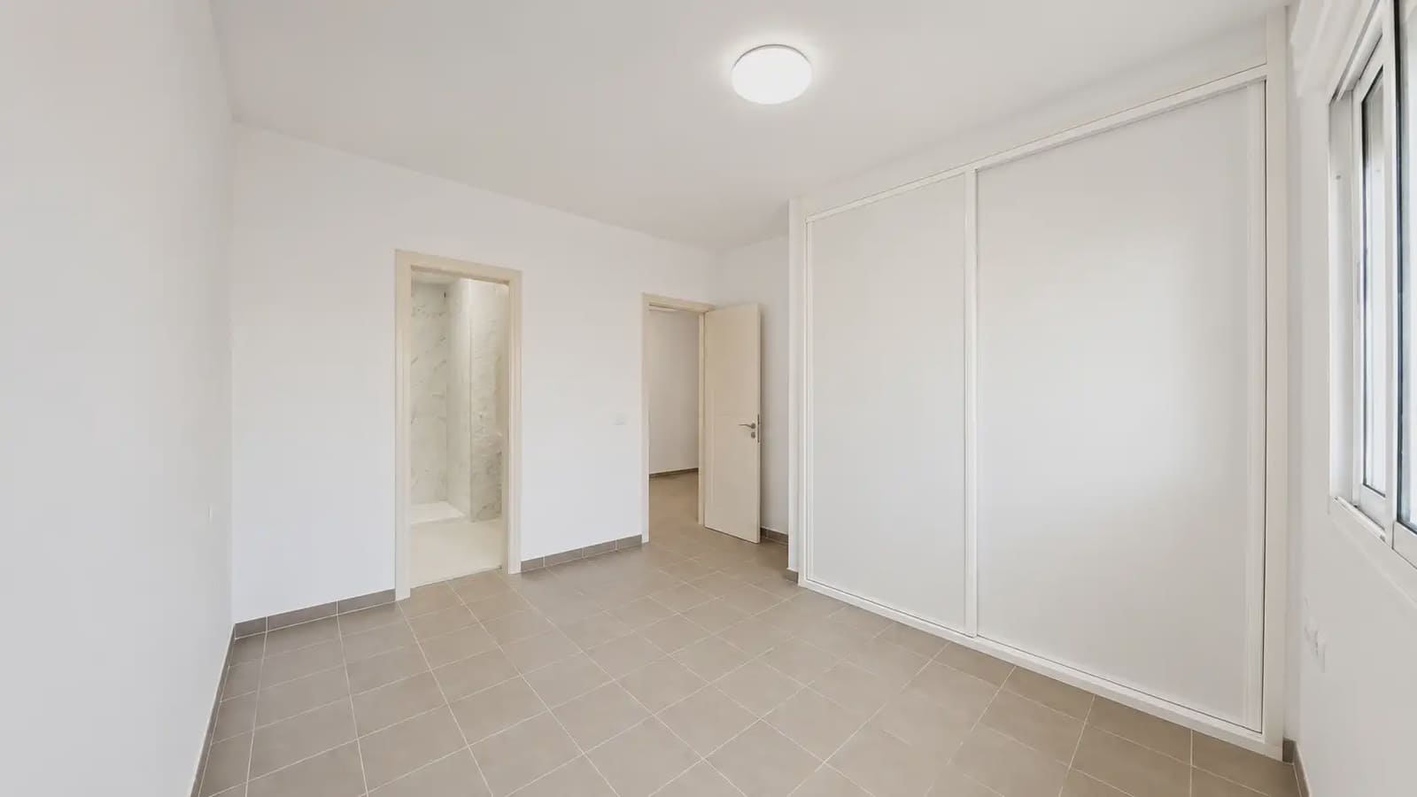 2 soverom Leilighet til salgs i Arona med svømmebasseng - € 320 000 (Ref: 9635128)