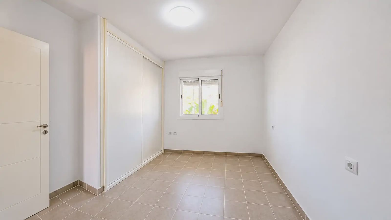 2 soverom Leilighet til salgs i Arona med svømmebasseng - € 320 000 (Ref: 9635128)