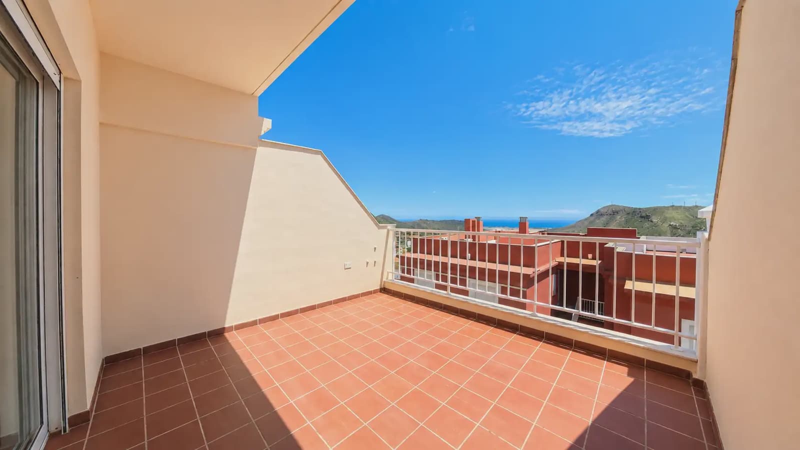 2 soverom Leilighet til salgs i Arona med svømmebasseng - € 320 000 (Ref: 9635128)