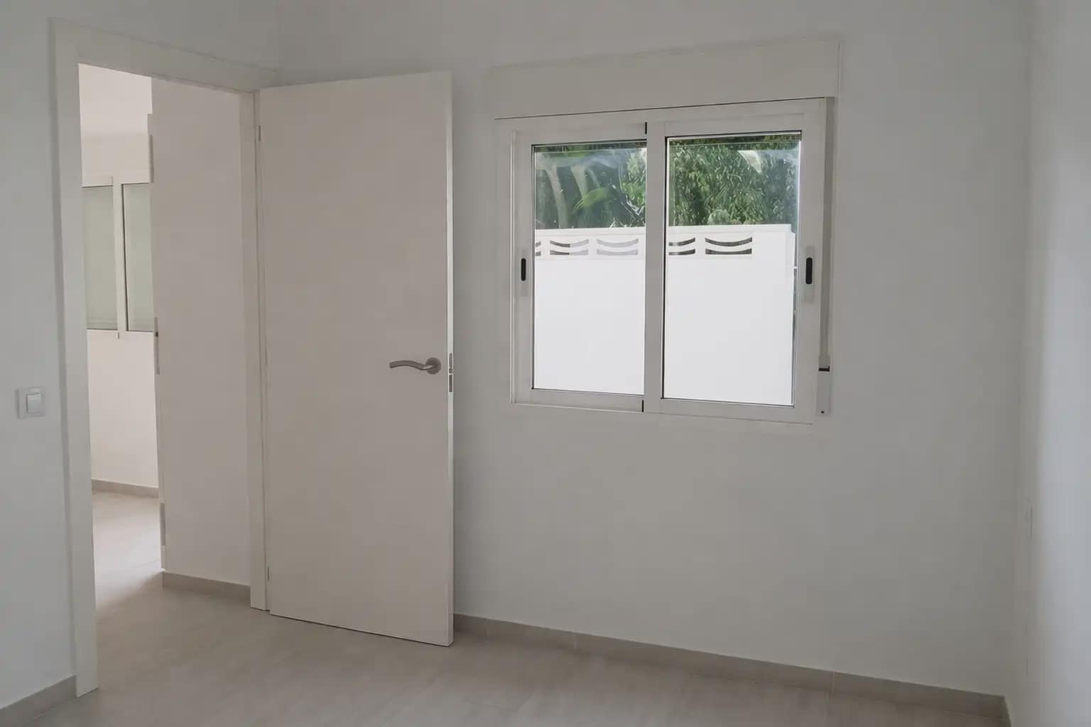 1 soverom Leilighet til salgs i Arona med svømmebasseng - € 165 000 (Ref: 9793659)