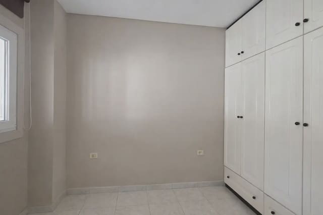 1 soverom Leilighet til salgs i Costa del Silencio, Arona med svømmebasseng - € 165 000 (Ref: 9793659)