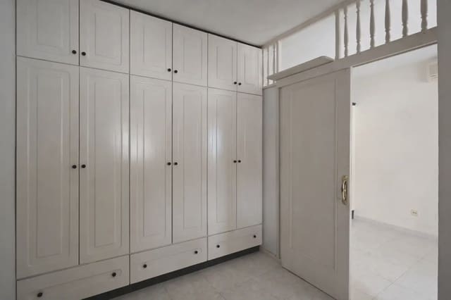 1 soverom Leilighet til salgs i Costa del Silencio, Arona med svømmebasseng - € 165 000 (Ref: 9793659)