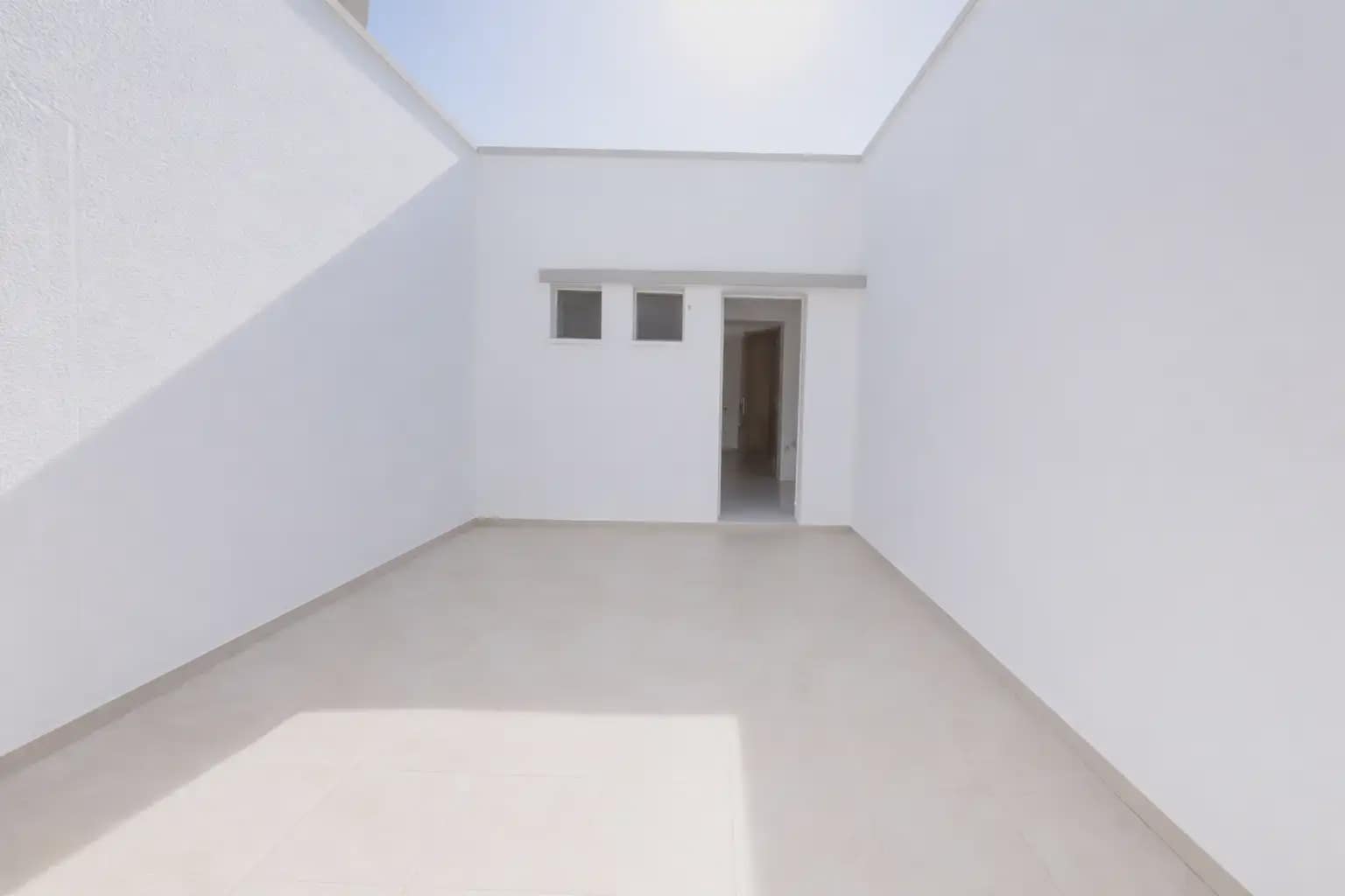 4 soveværelse Semi-Rækkehus til salg i Granadilla de Abona - € 345.000 (Ref: 9793660)