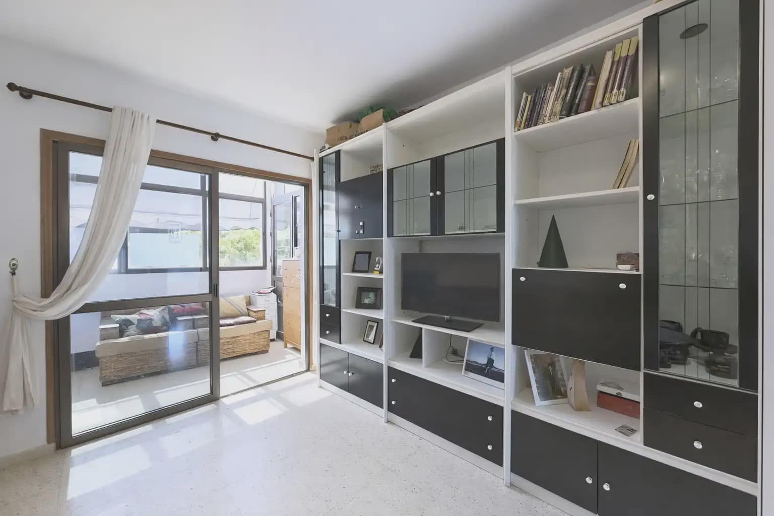 4 soveværelse Semi-Rækkehus til salg i Granadilla de Abona - € 345.000 (Ref: 9793660)