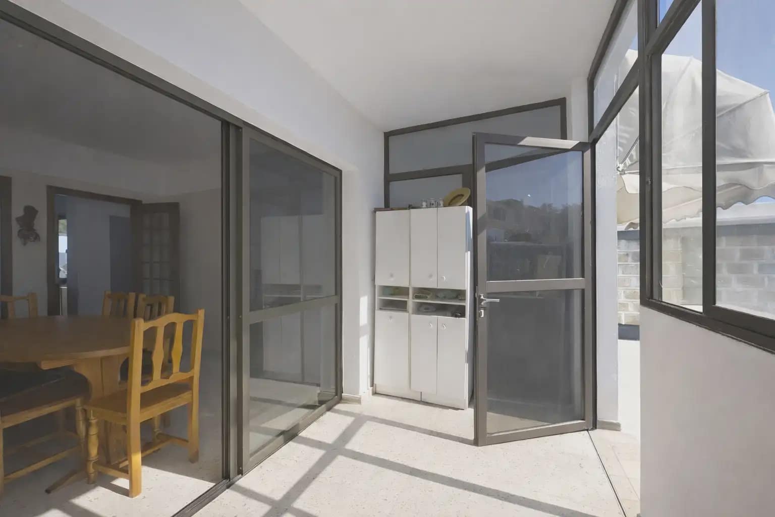 4 soveværelse Semi-Rækkehus til salg i Granadilla de Abona - € 345.000 (Ref: 9793660)