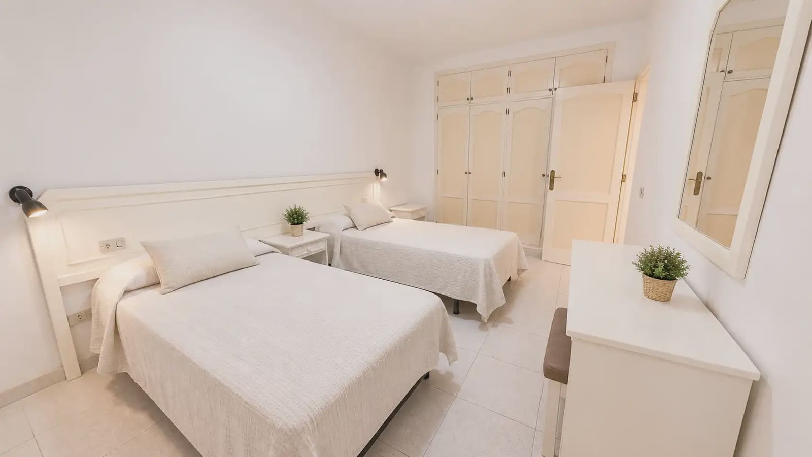 1 sypialnia Apartament na sprzedaż w Adeje z basenem - 260 000 € (Ref: 9815034)
