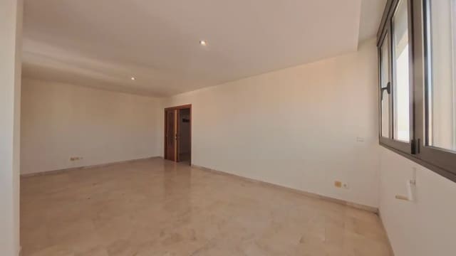 3 slaapkamer Penthouse te koop in Los Llanos, Santa Cruz de Tenerife met garage - € 529.100 (Ref: 9874011)