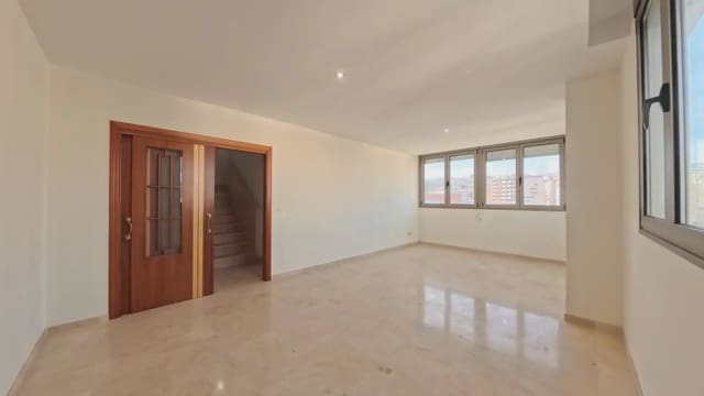 3 slaapkamer Penthouse te koop in Los Llanos, Santa Cruz de Tenerife met garage - € 529.100 (Ref: 9874011)