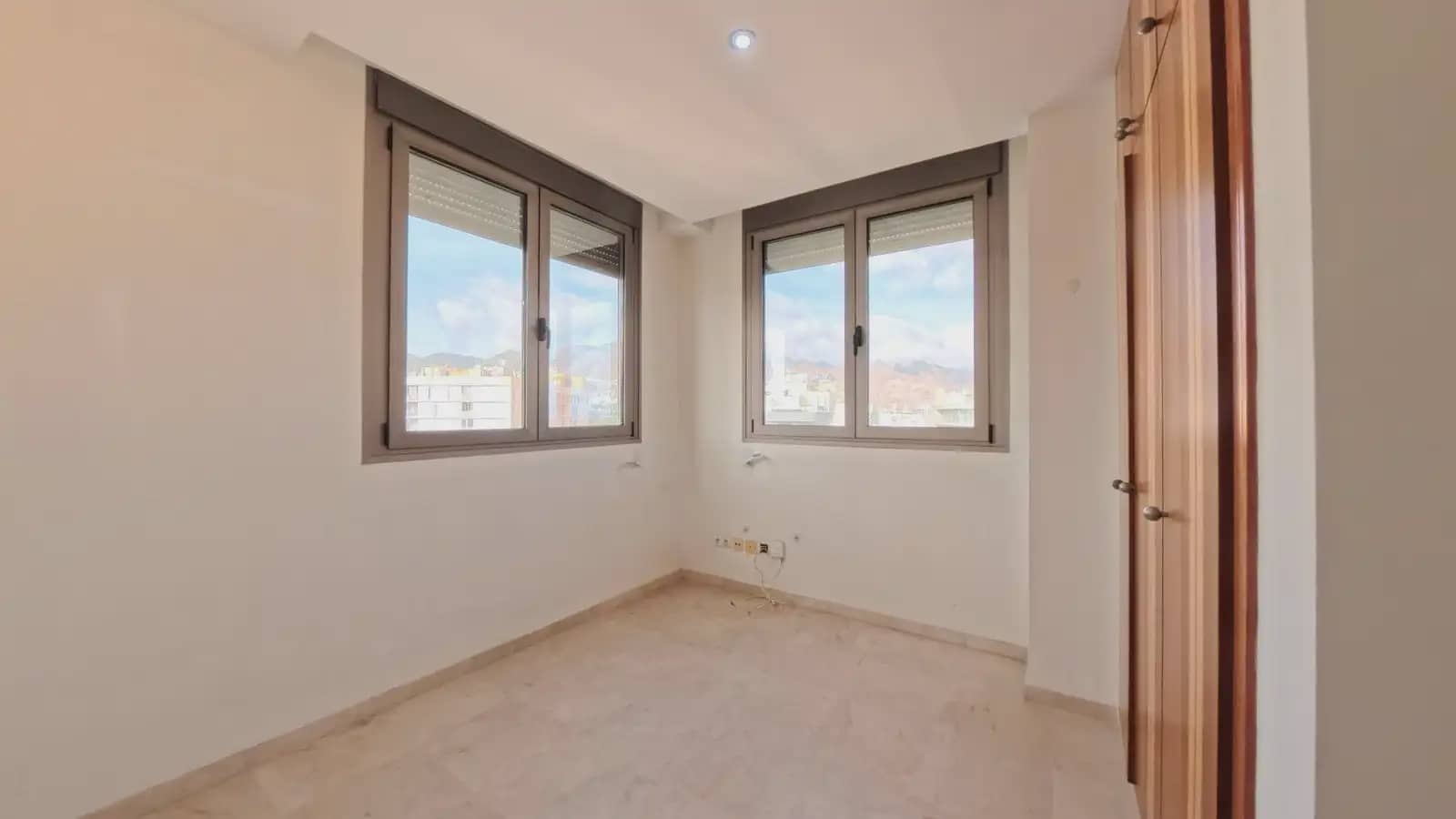 3 slaapkamer Penthouse te koop in Santa Cruz de Tenerife met garage - € 529.100 (Ref: 9874011)