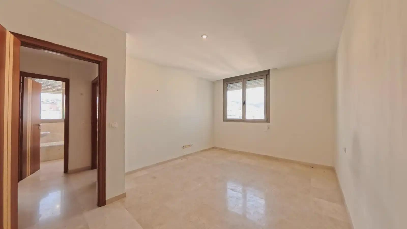 3 slaapkamer Penthouse te koop in Santa Cruz de Tenerife met garage - € 529.100 (Ref: 9874011)