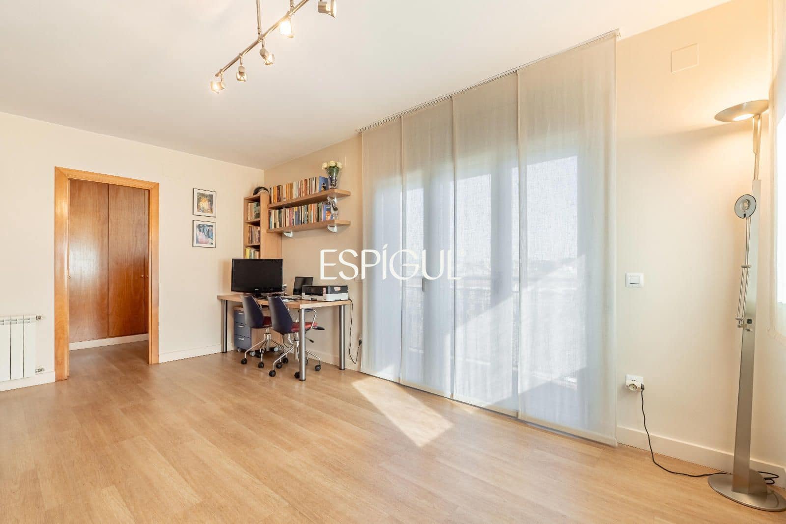 4 bedroom Flat for sale in Caldes de Malavella with garage - € 449,000 (Ref: 10015939)