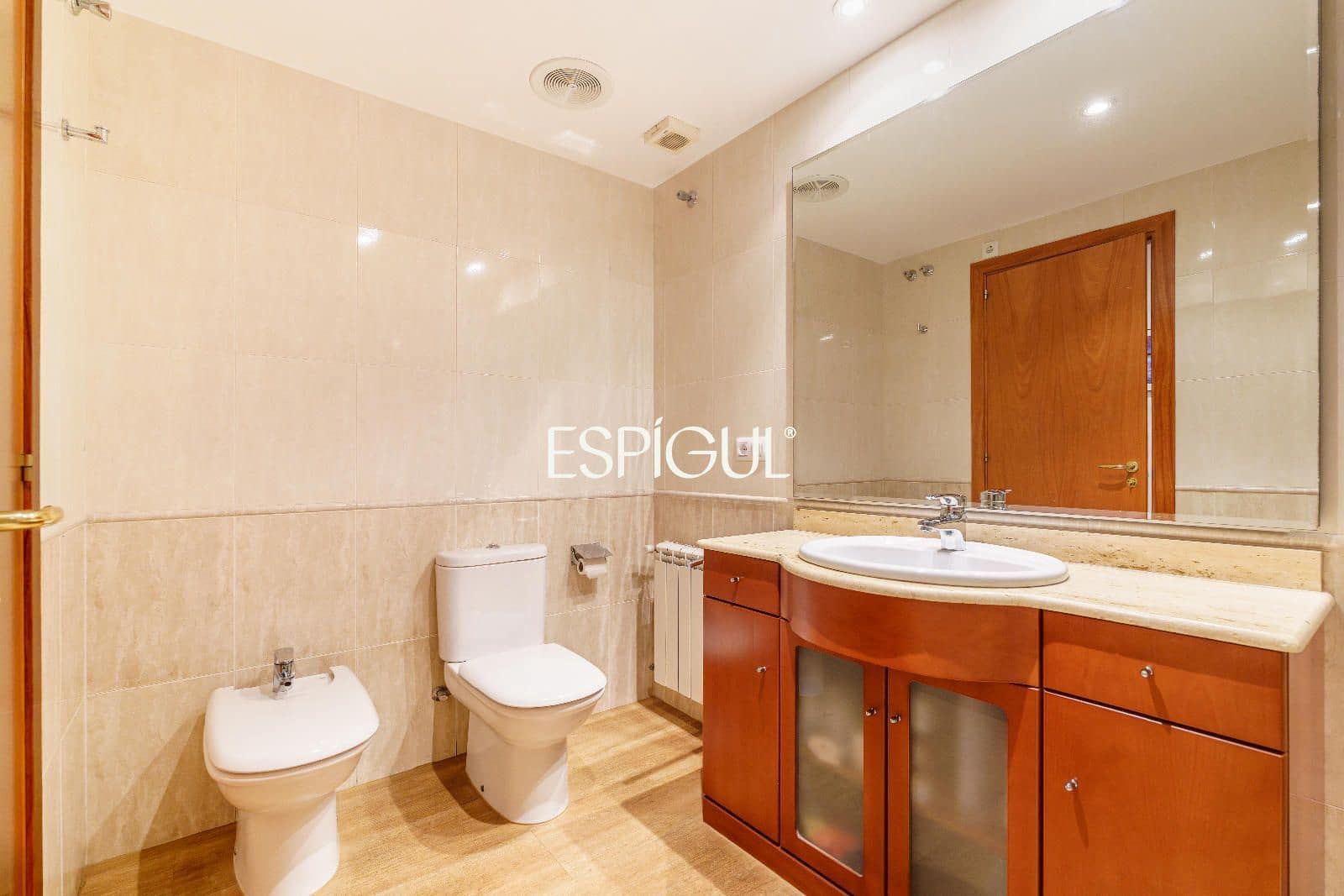 4 bedroom Flat for sale in Caldes de Malavella with garage - € 449,000 (Ref: 10015939)