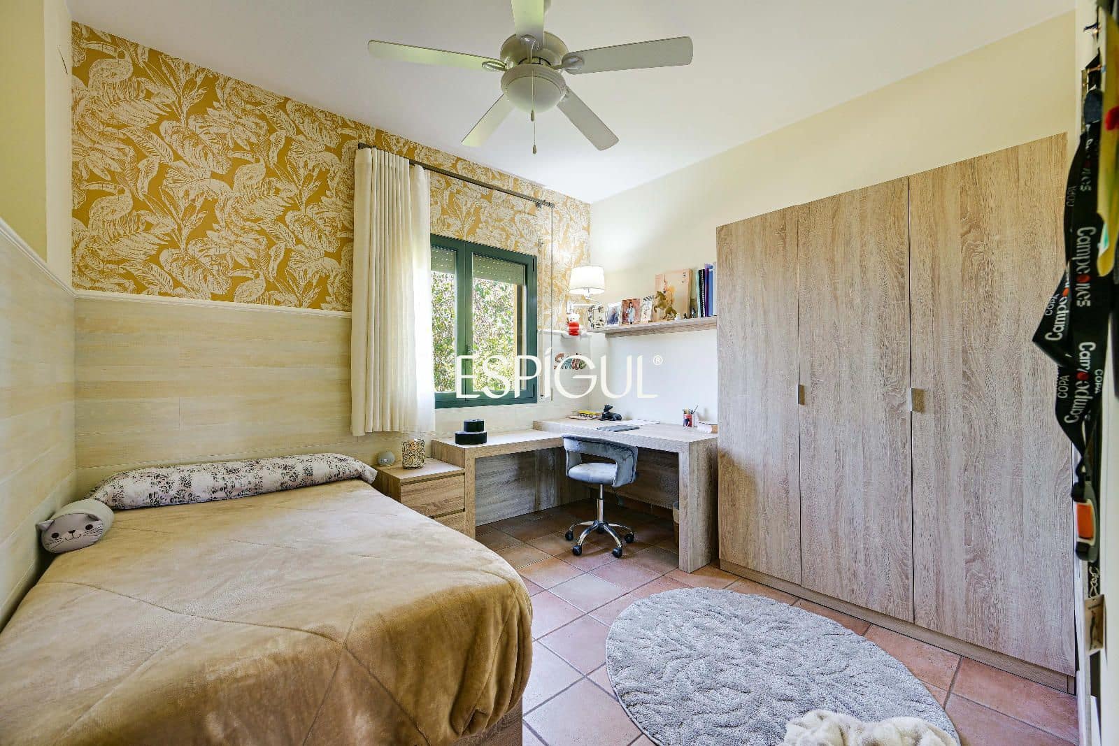 6 soveværelse Villa til salg i Girona by med garage - € 890.000 (Ref: 10015940)