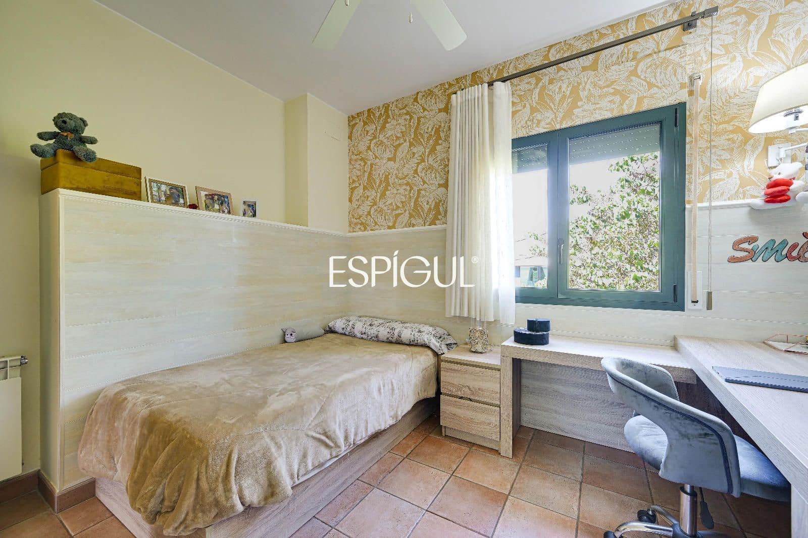 6 soveværelse Villa til salg i Girona by med garage - € 890.000 (Ref: 10015940)