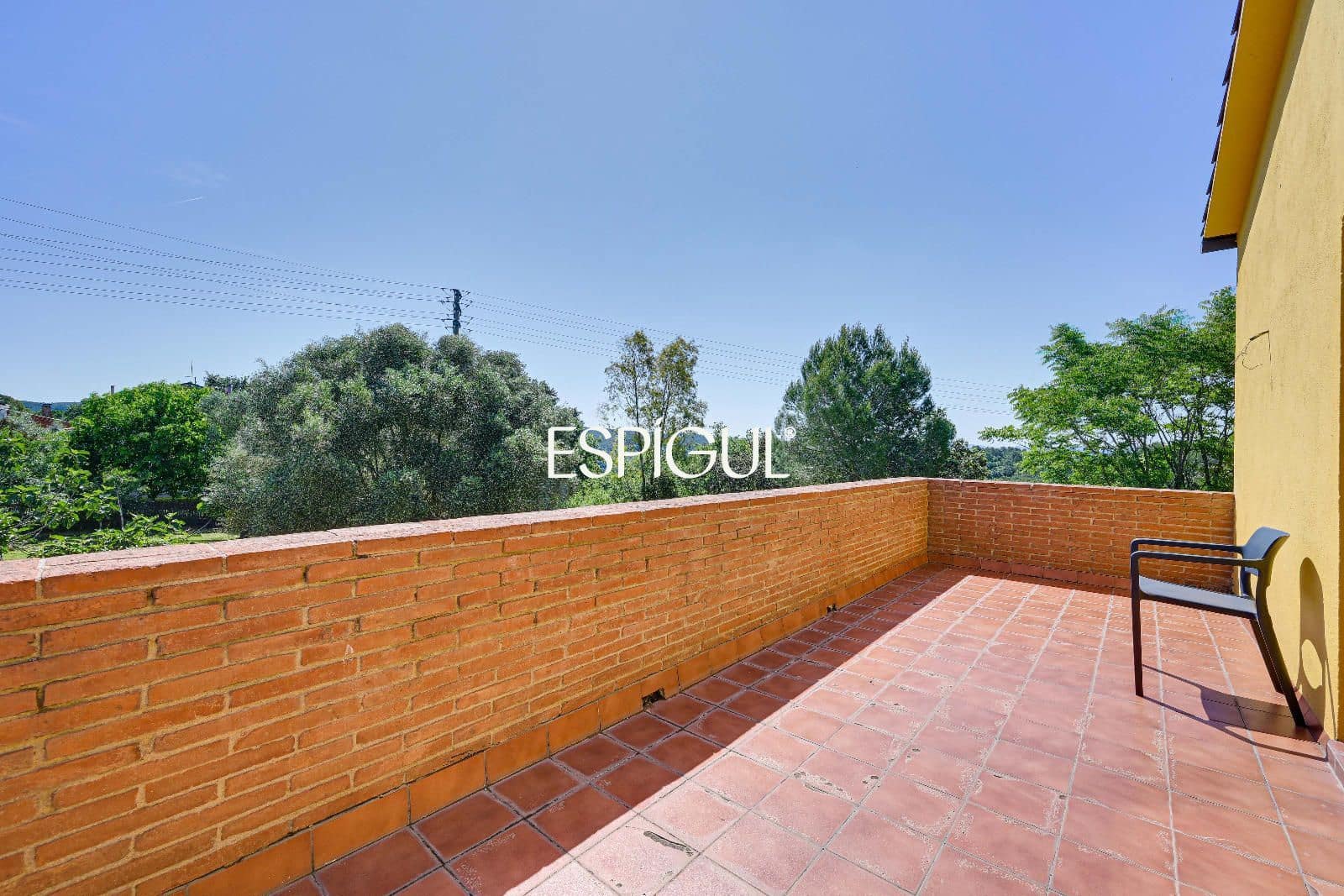 6 soveværelse Villa til salg i Girona by med garage - € 890.000 (Ref: 10015940)
