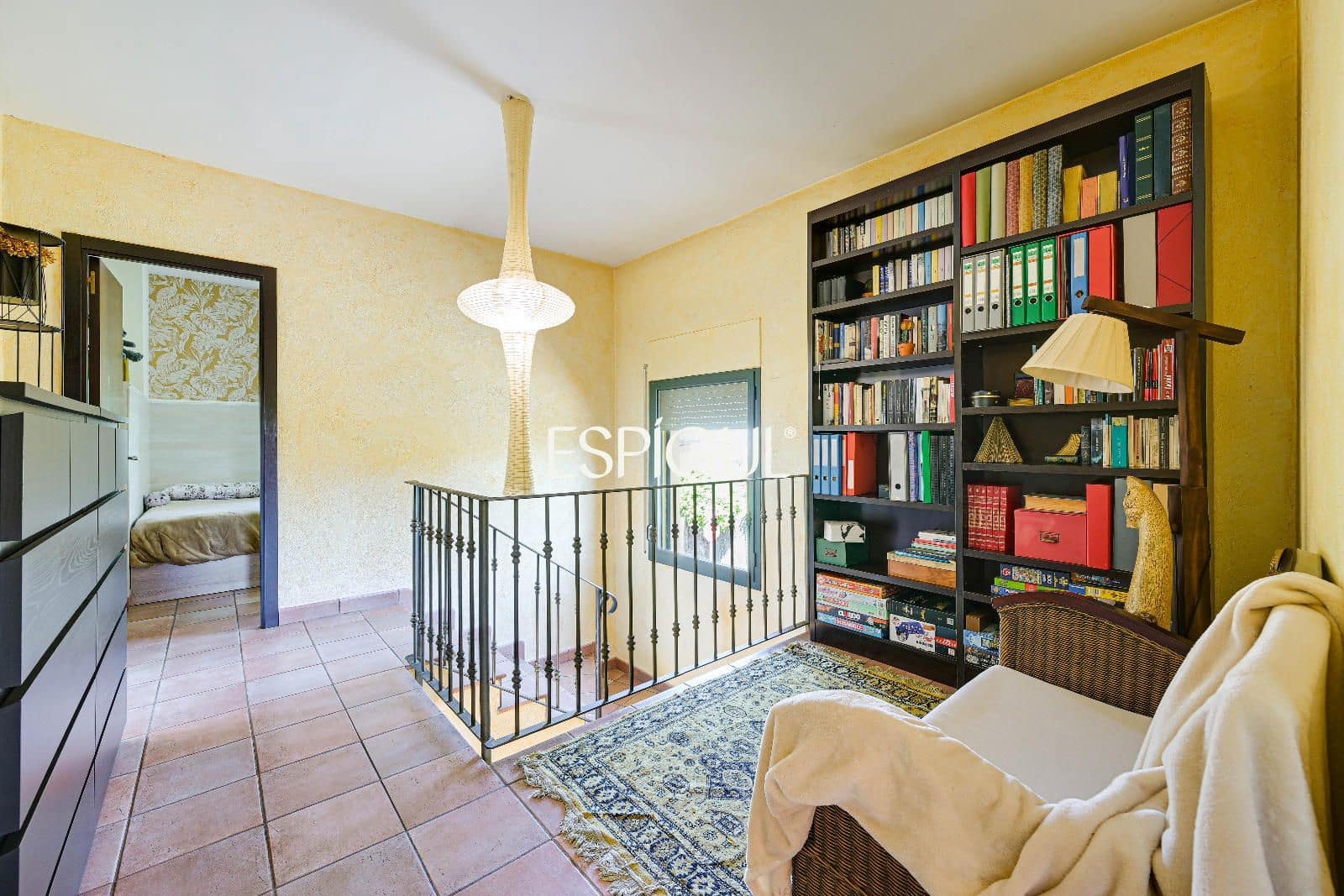 6 soveværelse Villa til salg i Girona by med garage - € 890.000 (Ref: 10015940)