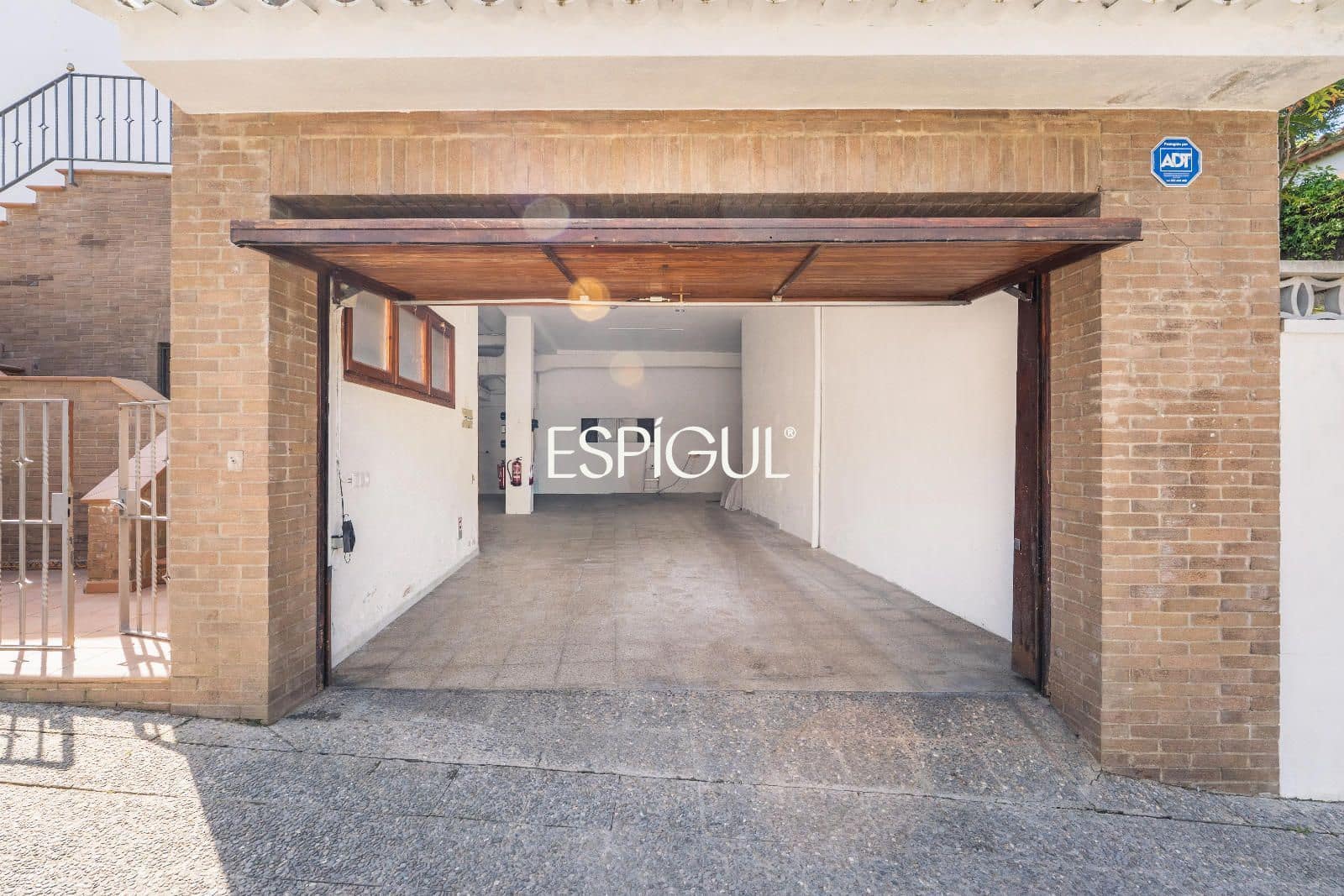 5 soveværelse Villa til salg i Girona by med swimmingpool garage - € 1.100.000 (Ref: 10015941)