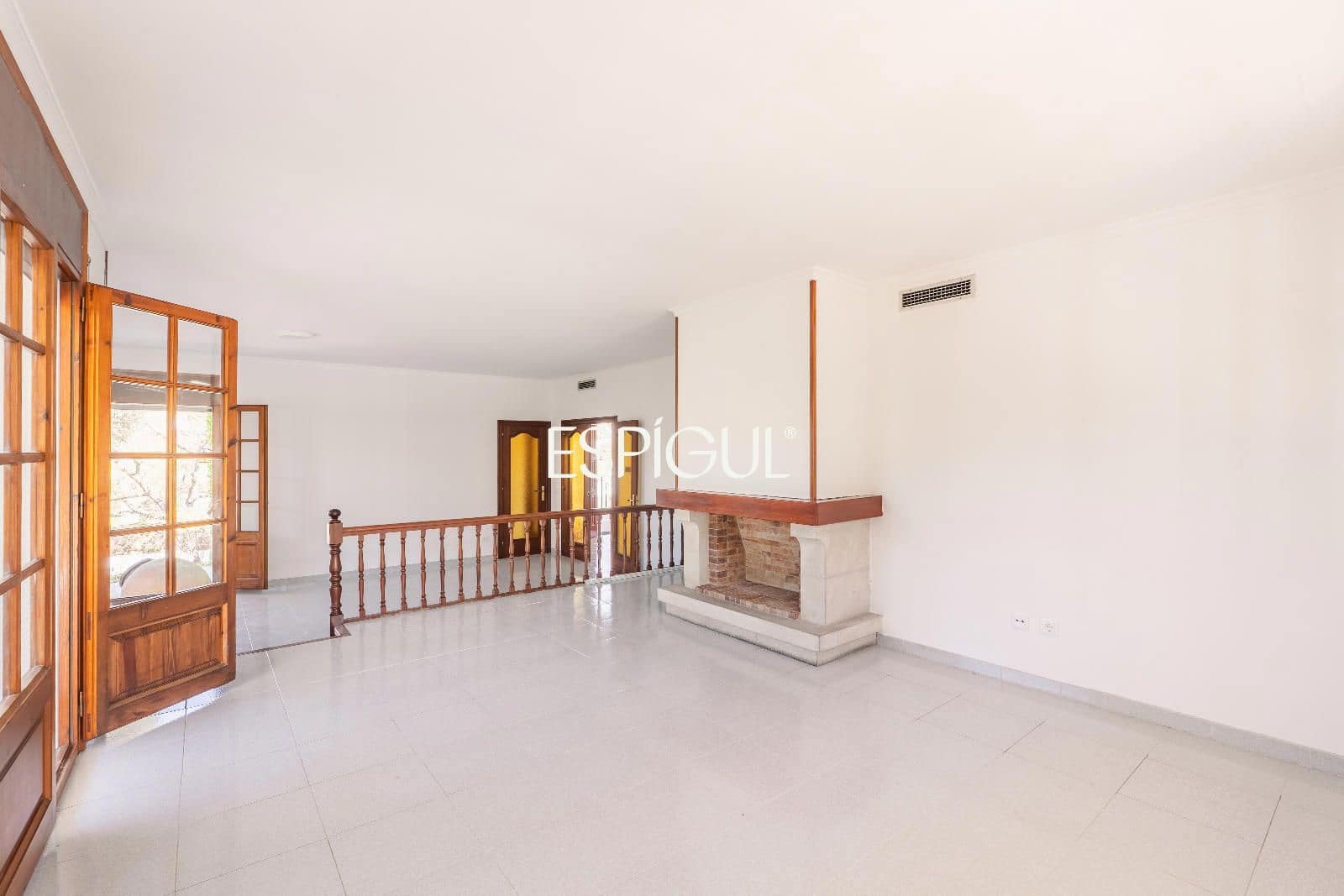 5 soveværelse Villa til salg i Girona by med swimmingpool garage - € 1.100.000 (Ref: 10015941)