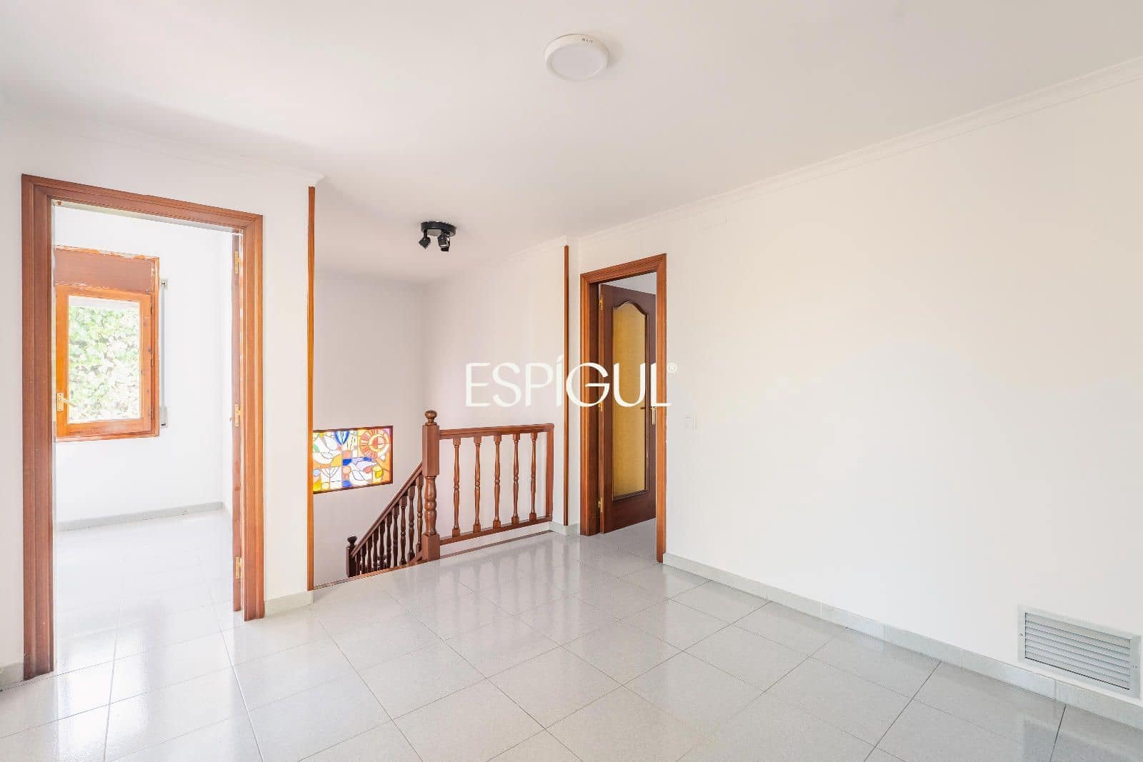 5 soveværelse Villa til salg i Girona by med swimmingpool garage - € 1.100.000 (Ref: 10015941)