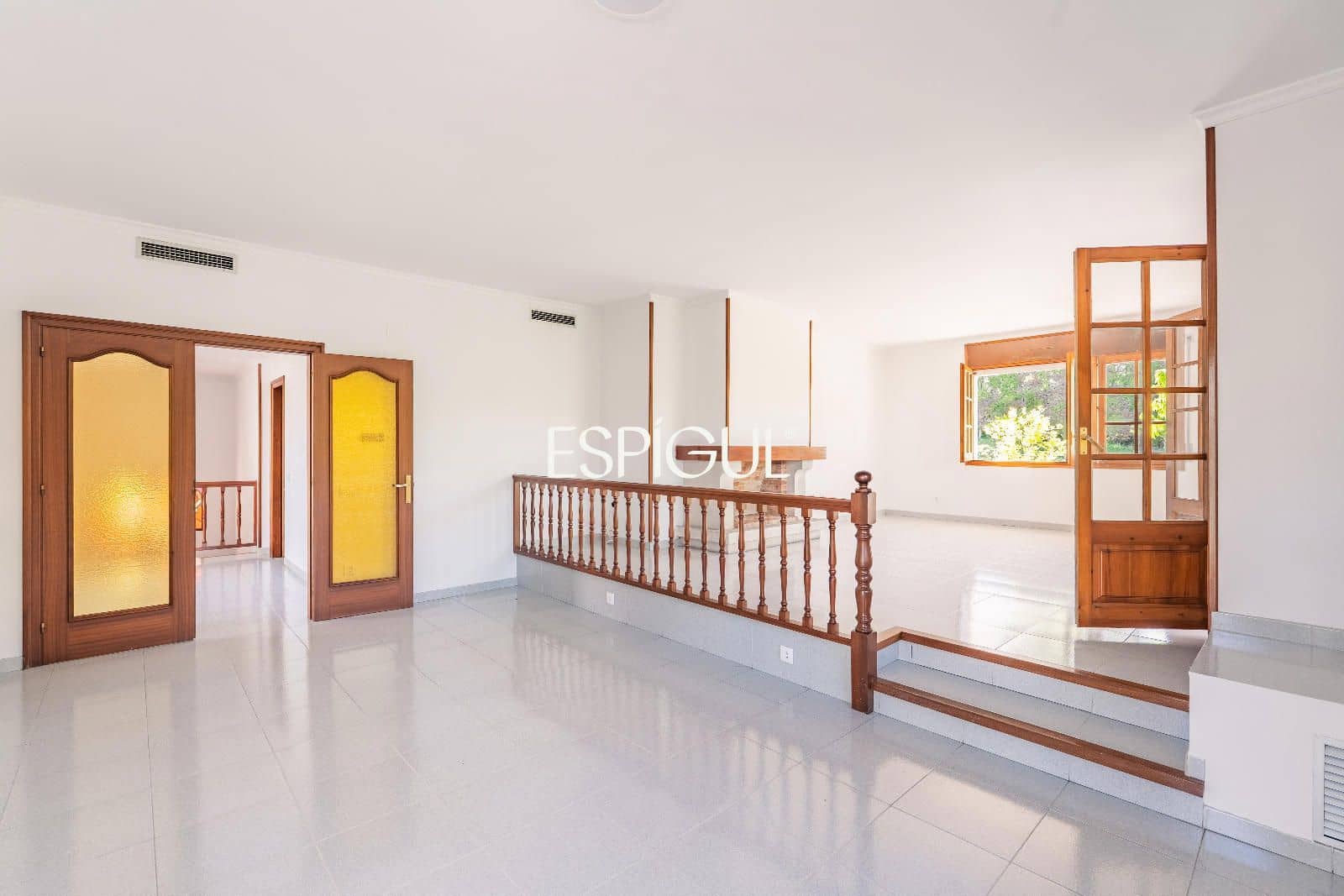 5 soveværelse Villa til salg i Girona by med swimmingpool garage - € 1.100.000 (Ref: 10015941)