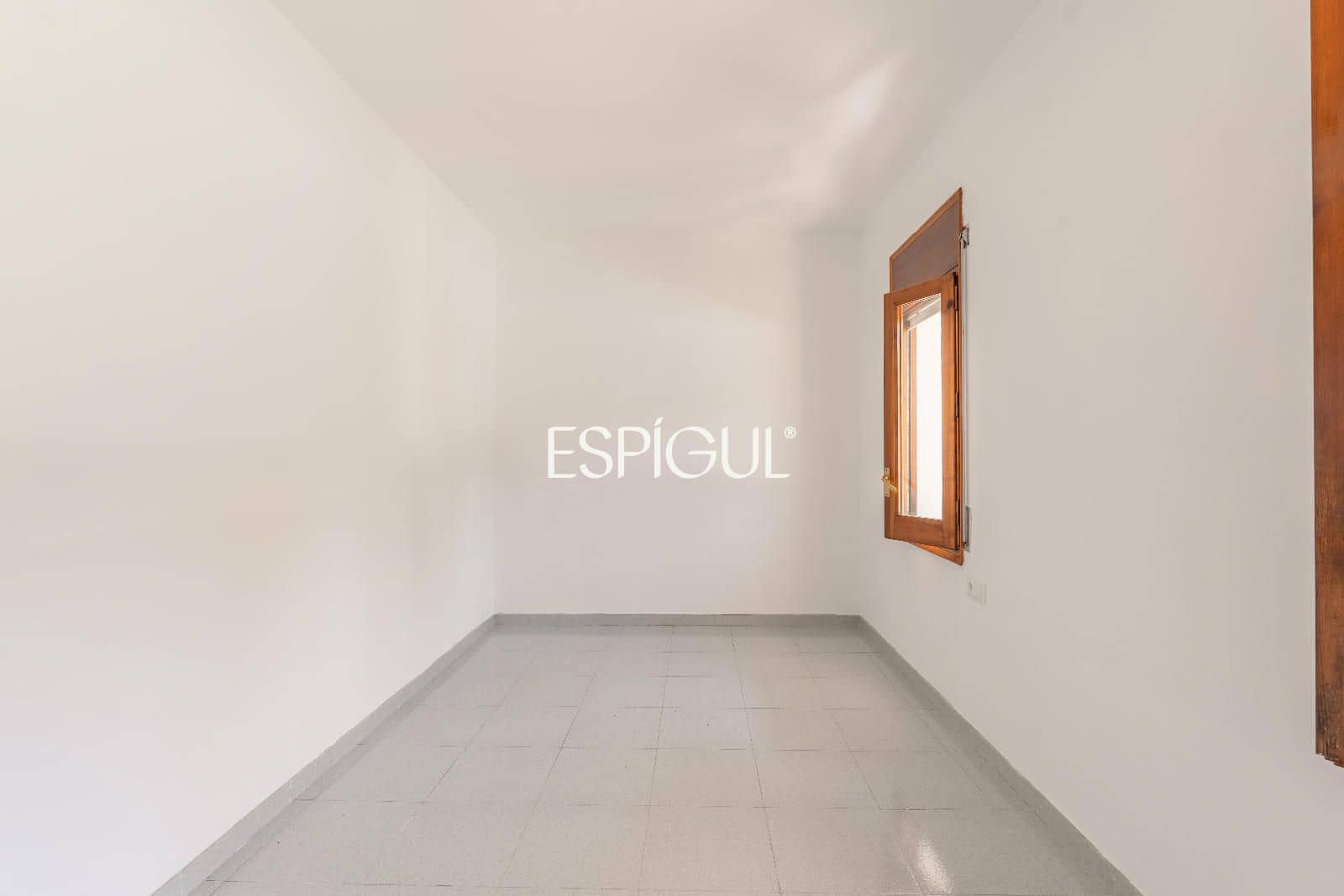 5 soveværelse Villa til salg i Girona by med swimmingpool garage - € 1.100.000 (Ref: 10015941)