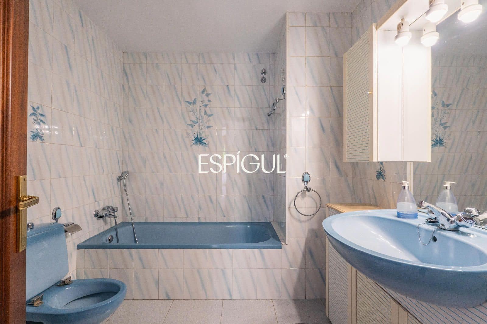 5 soveværelse Villa til salg i Girona by med swimmingpool garage - € 1.100.000 (Ref: 10015941)