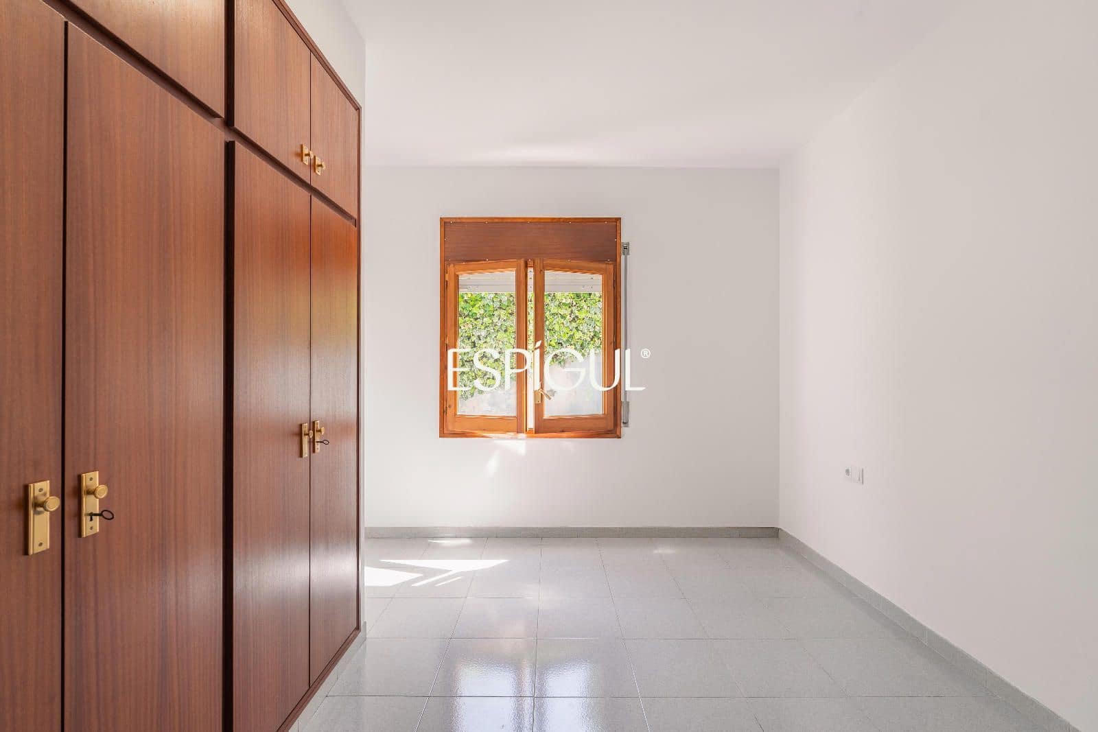 5 soveværelse Villa til salg i Girona by med swimmingpool garage - € 1.100.000 (Ref: 10015941)