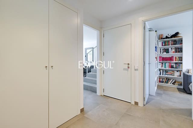 4 chambre Villa/Maison à vendre à Vilablareix avec garage - 625 000 € (Ref: 10015942)