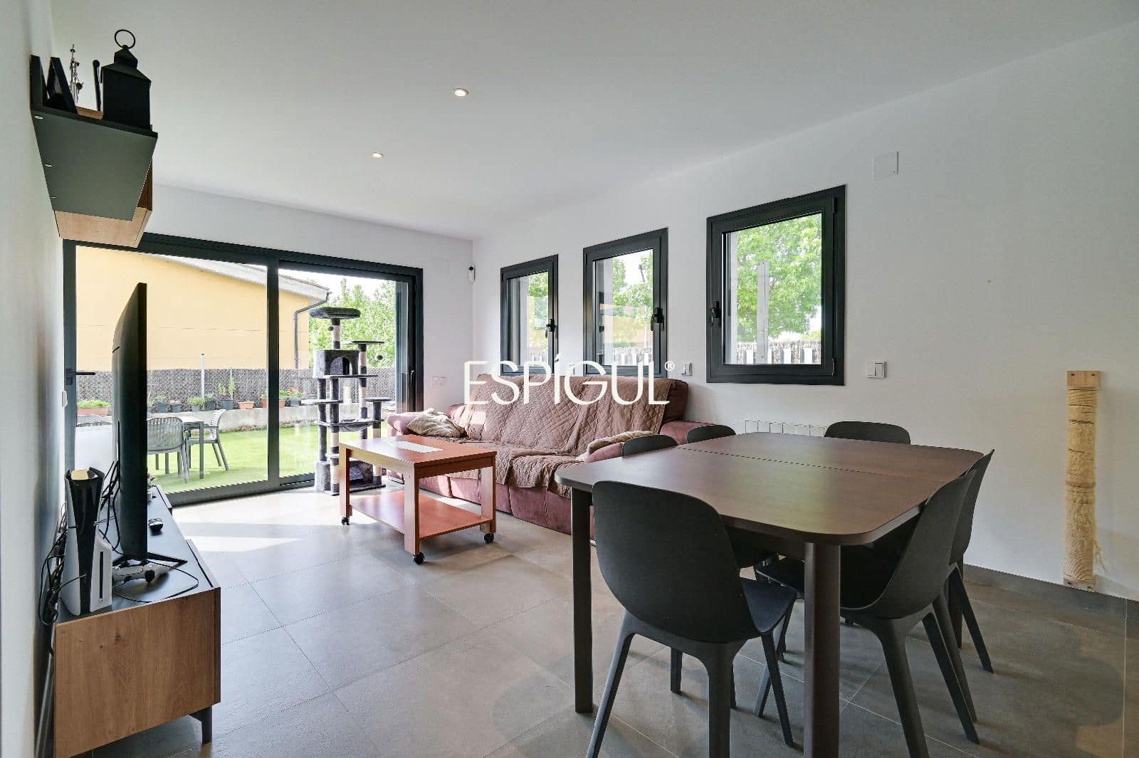 4 chambre Villa/Maison à vendre à Vilablareix avec garage - 625 000 € (Ref: 10015942)