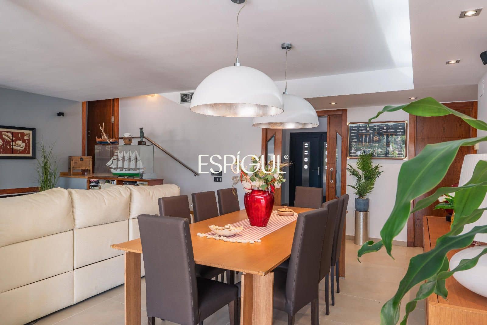 5 bedroom Villa for sale in Roses with pool garage - € 1,900,000 (Ref: 10015944)