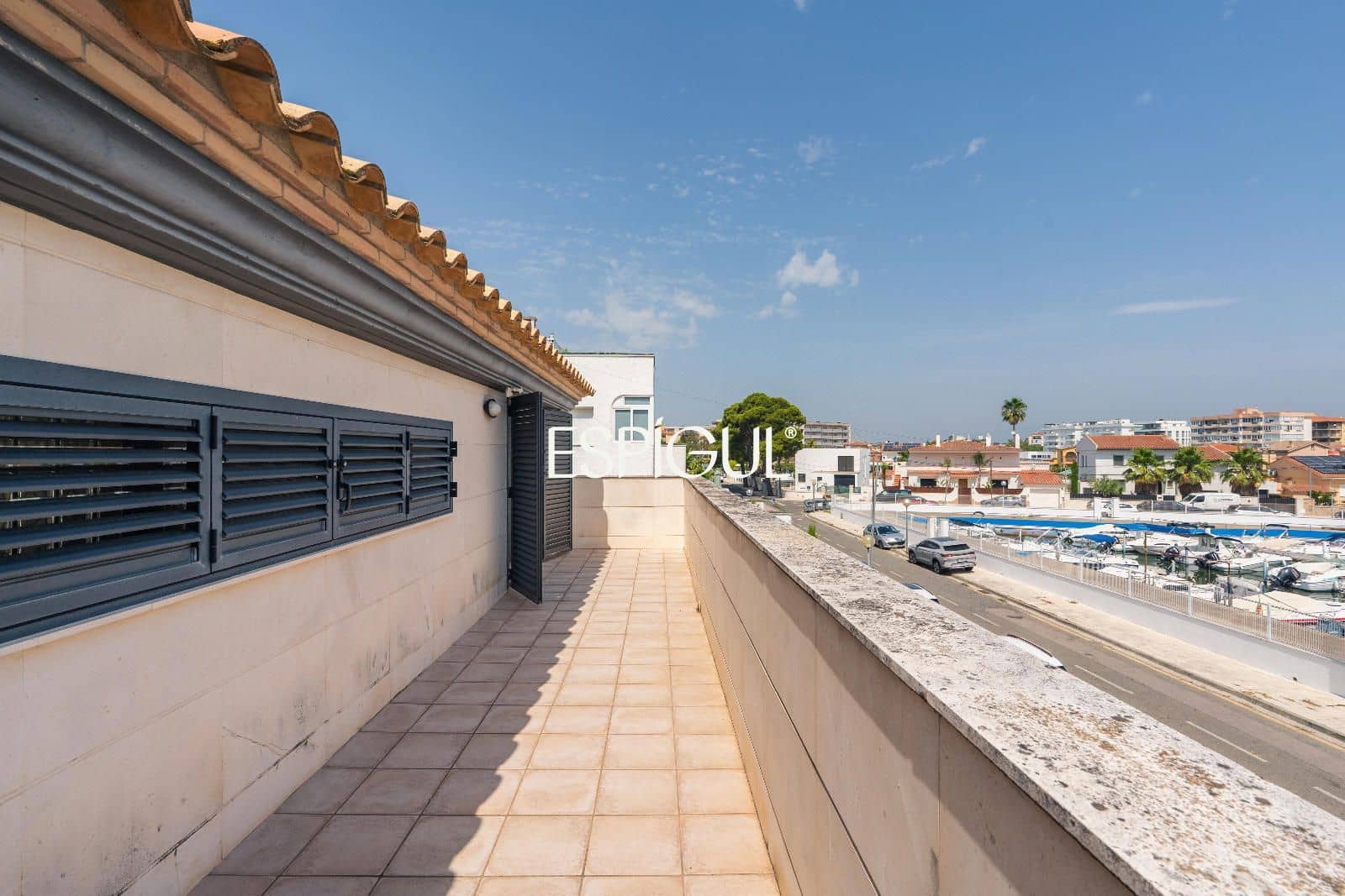 5 bedroom Villa for sale in Roses with pool garage - € 1,900,000 (Ref: 10015944)