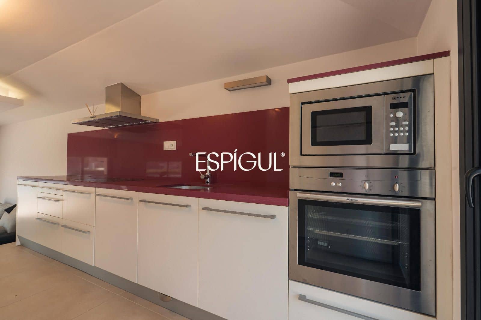 5 bedroom Villa for sale in Roses with pool garage - € 1,900,000 (Ref: 10015944)