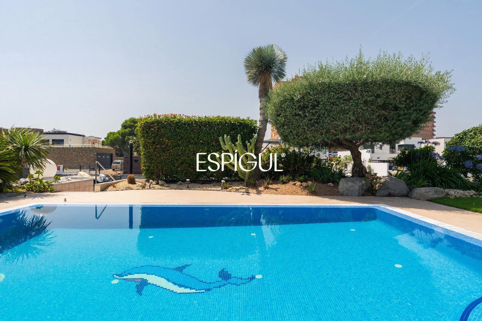 5 bedroom Villa for sale in Roses with pool garage - € 1,900,000 (Ref: 10015944)