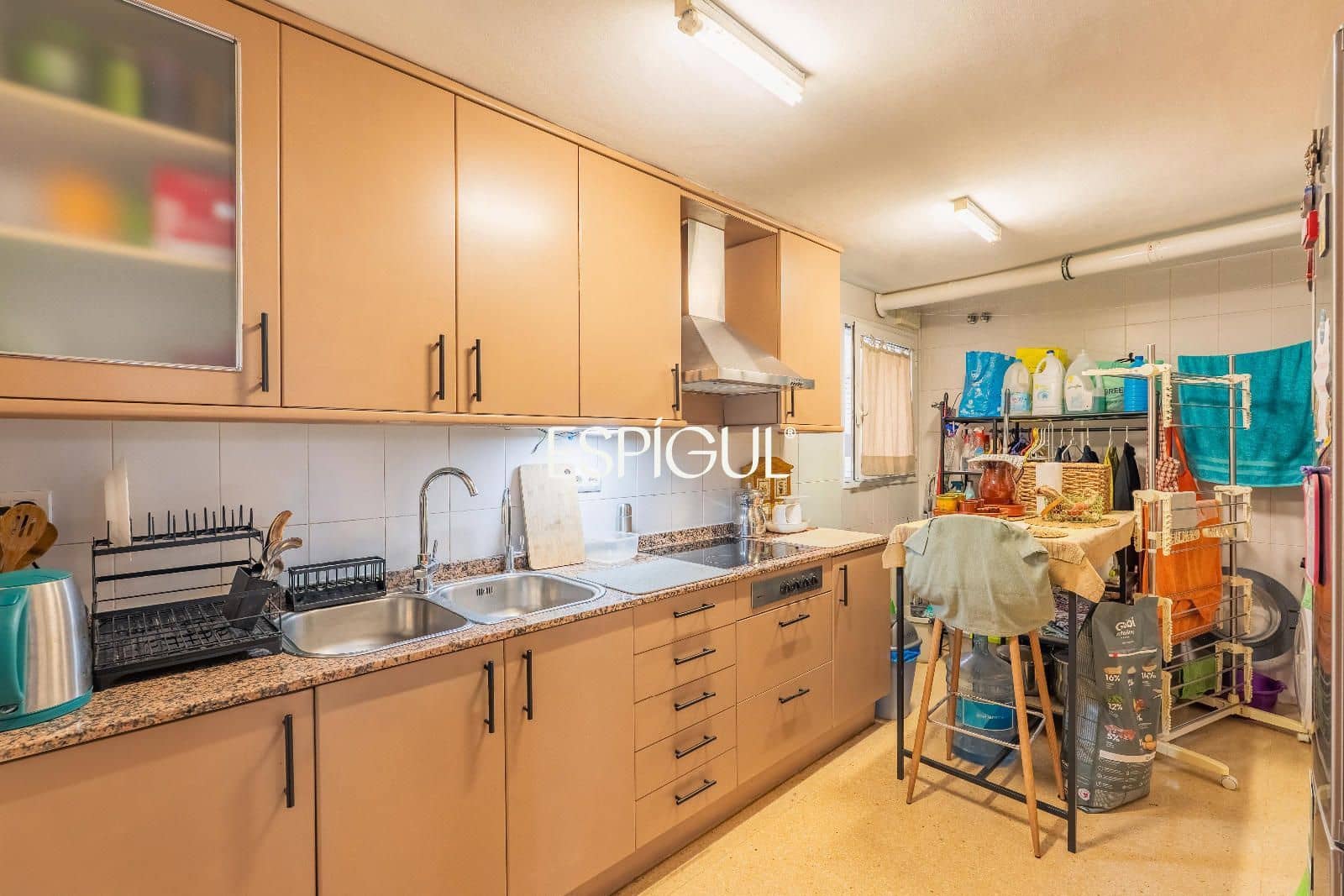 4 sovrum Lägenhet till salu i Salt med garage - 225 000 € (Ref: 10015945)