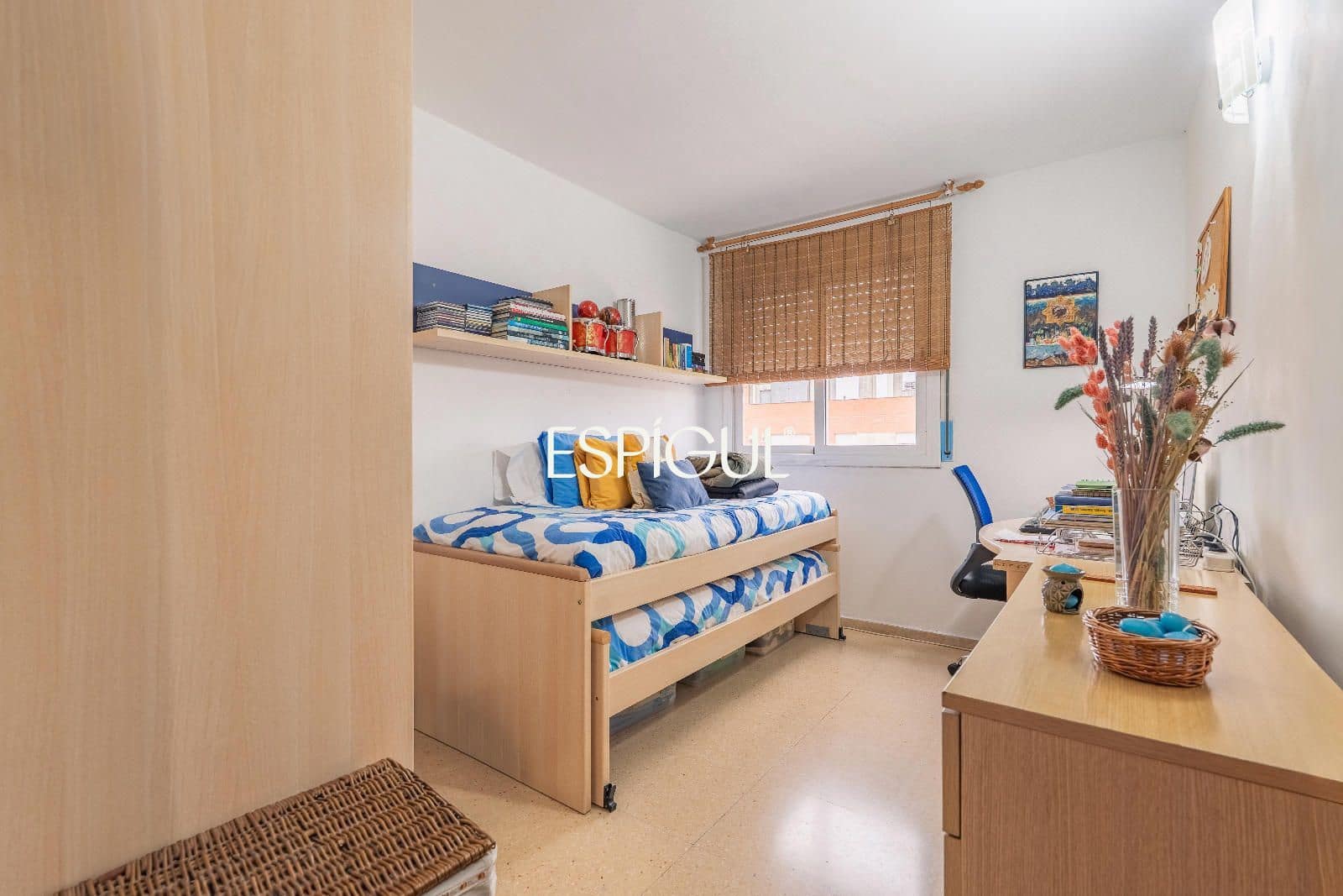 4 sovrum Lägenhet till salu i Salt med garage - 225 000 € (Ref: 10015945)