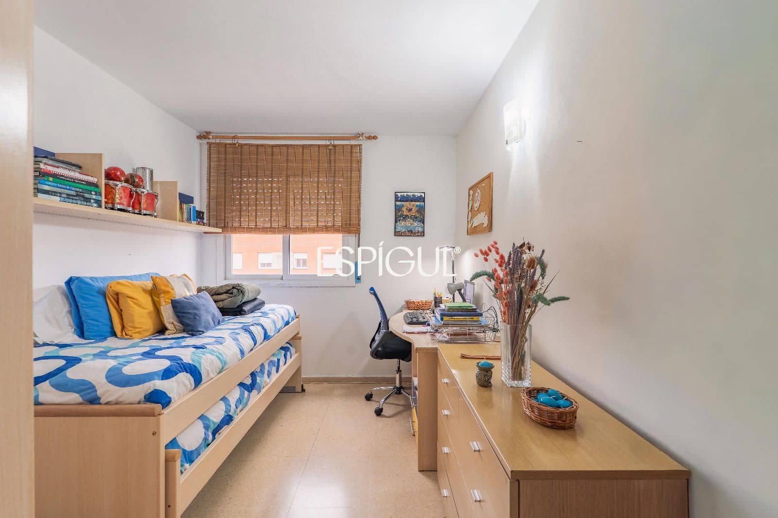 4 sovrum Lägenhet till salu i Salt med garage - 225 000 € (Ref: 10015945)