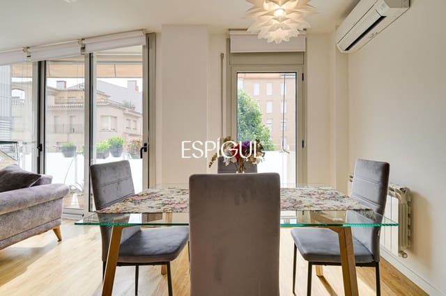3 sypialnia Mieszkanie na sprzedaż w Miasto Girona z garażem - 385 000 € (Ref: 10015953)
